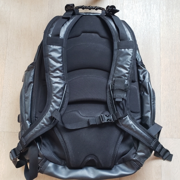 ?Y2K OAKLEY KITCHEN SINK BACKPACK Stealth Black Tactical Field 